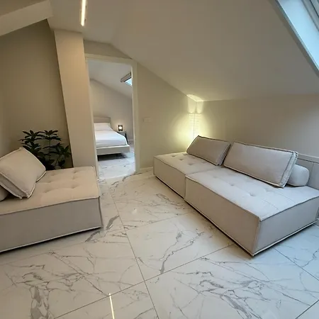 Apartamento Attico Nel Cuore Di Milán